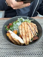Grilled Peach Salad with Chicken